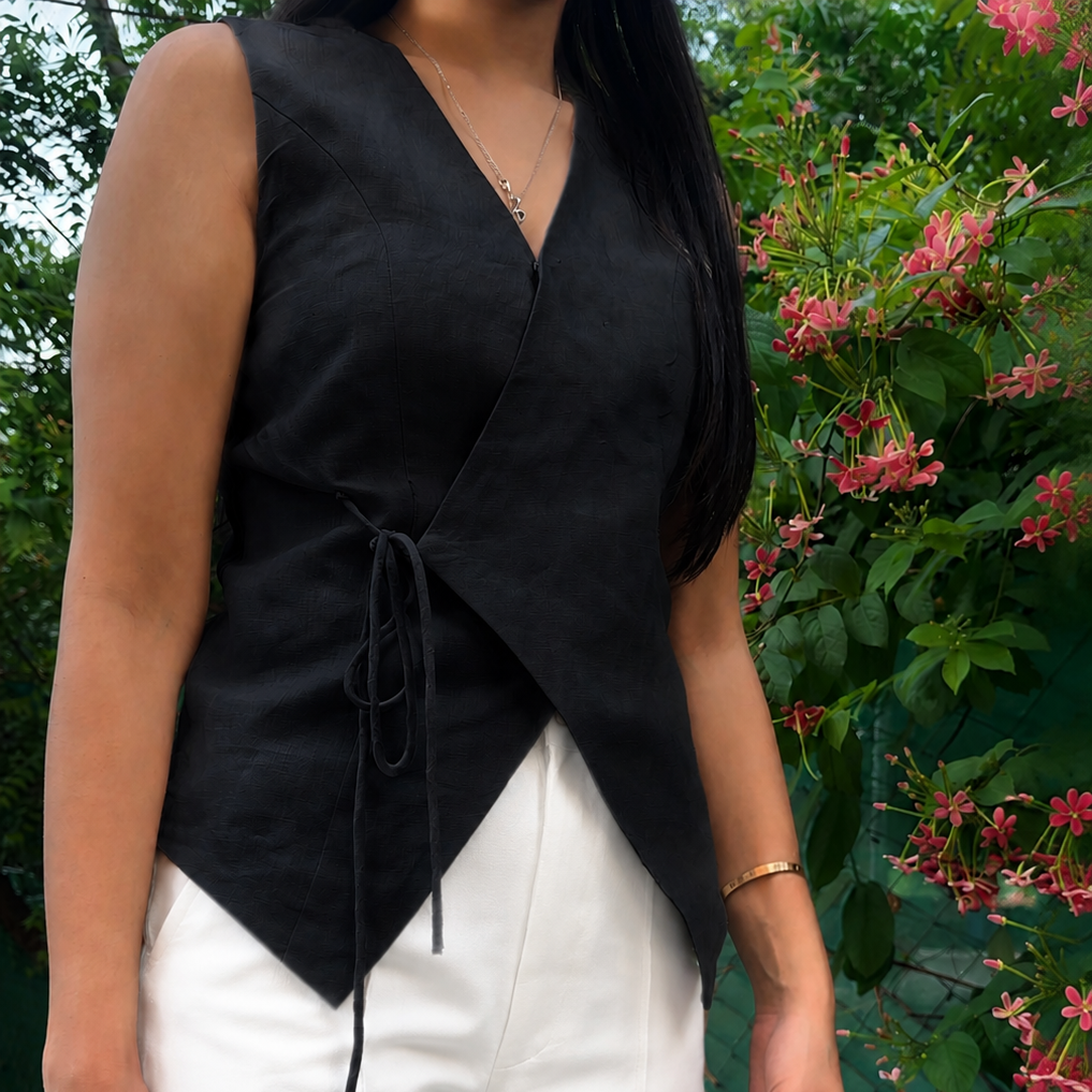 women top black pure linen sleeveless